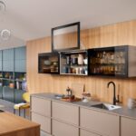 کابینت با درب کشویی به سمت بالا