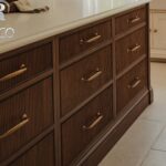 کابینت گردو دستگیره برنزی